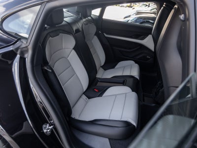 2026 Porsche Taycan Taycan 4 Black Edition