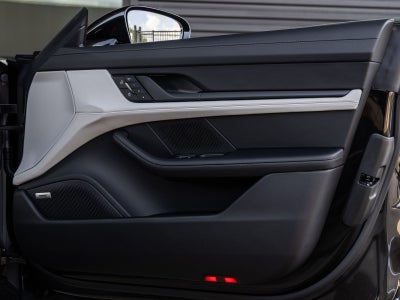 2026 Porsche Taycan Taycan 4 Black Edition