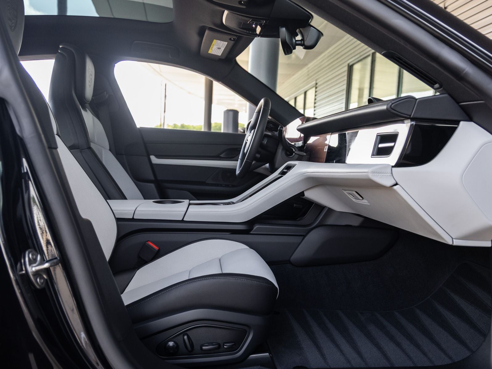 2026 Porsche Taycan Taycan 4 Black Edition