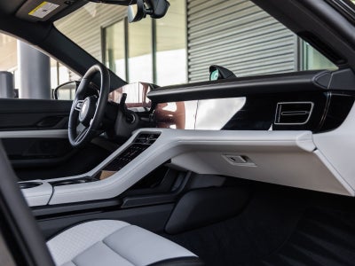 2026 Porsche Taycan Taycan 4 Black Edition
