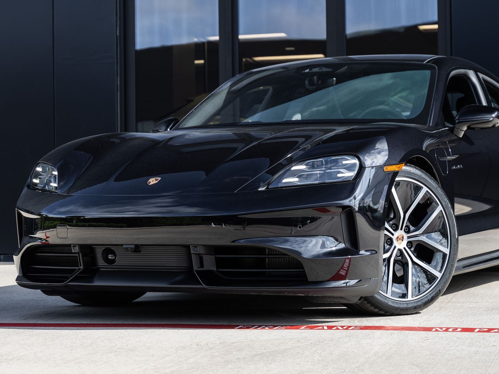 2026 Porsche Taycan Taycan 4 Black Edition