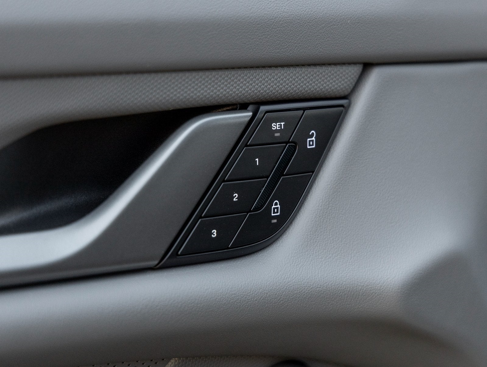 2025 Porsche Taycan Taycan 4