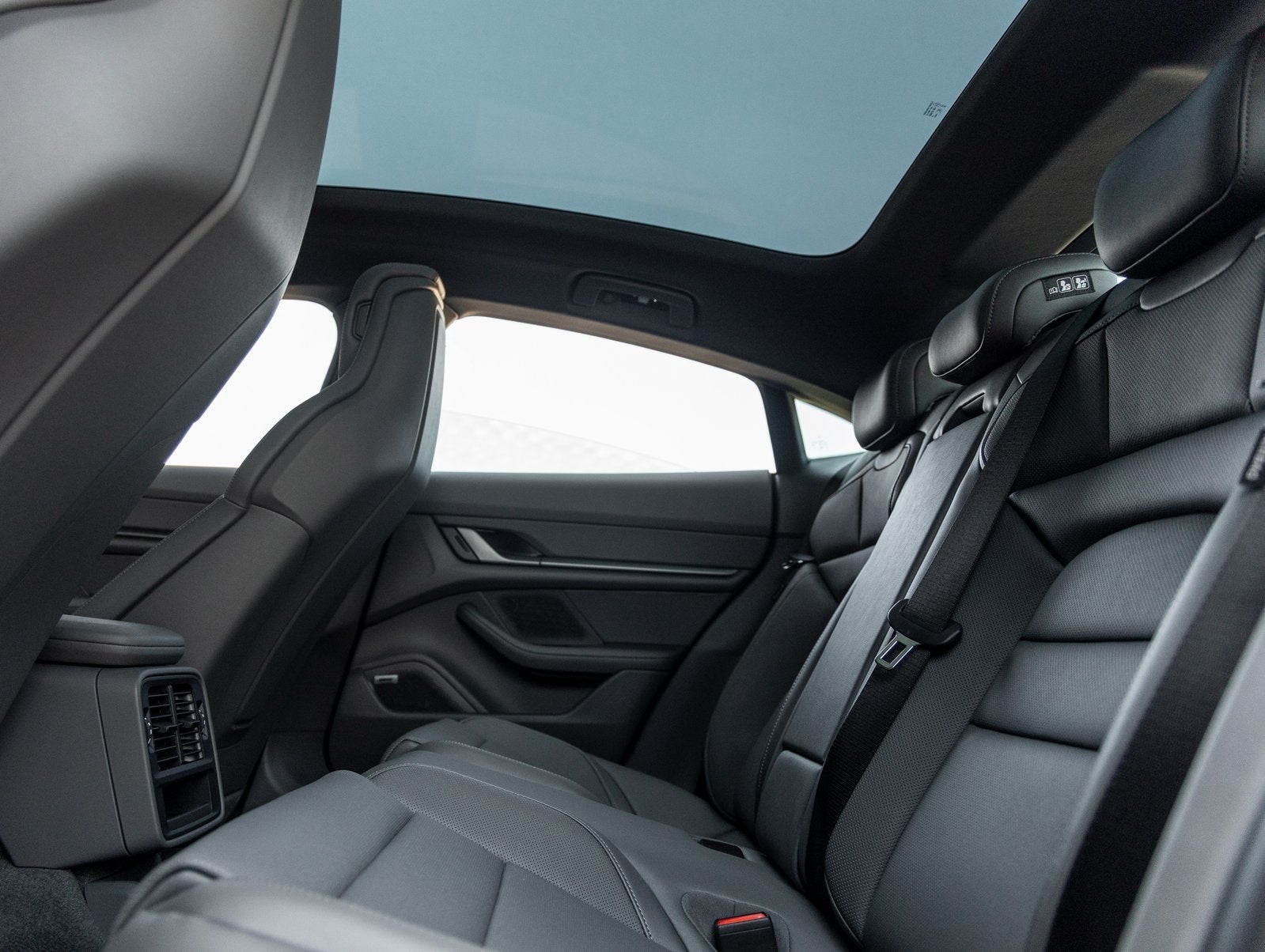 2025 Porsche Taycan Taycan 4