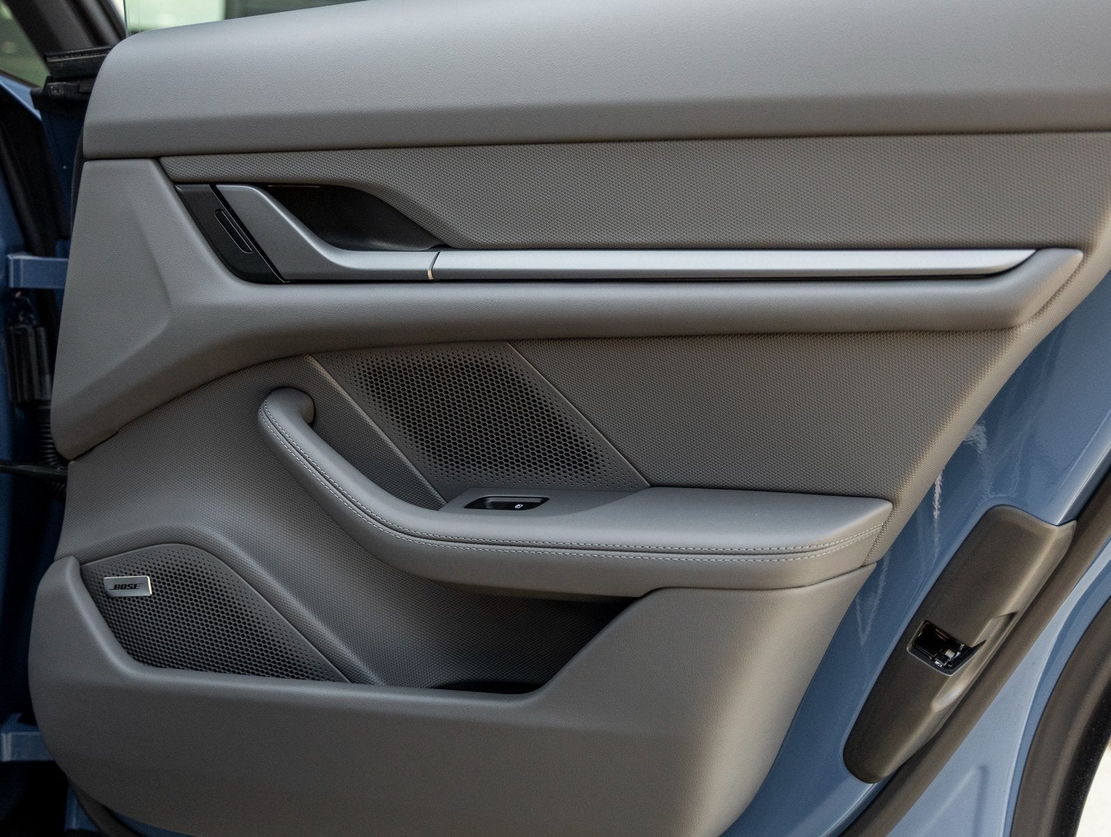 2025 Porsche Taycan Taycan 4