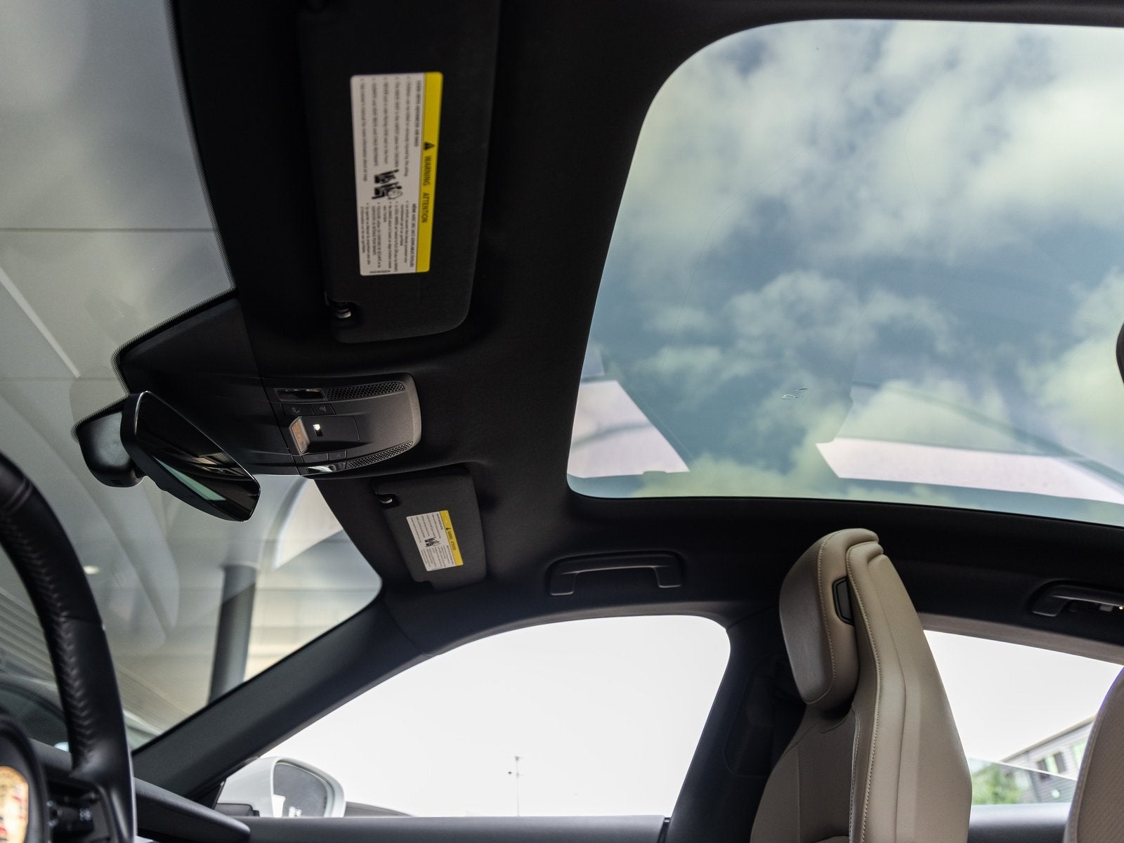 2023 Porsche Taycan Taycan (MY23)