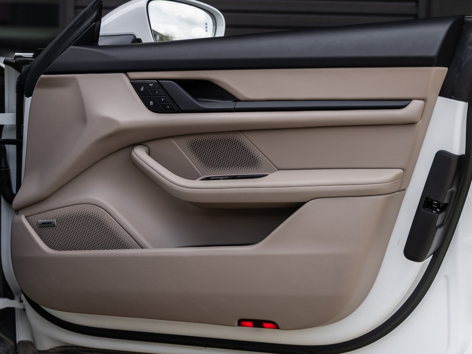 2023 Porsche Taycan Taycan (MY23)