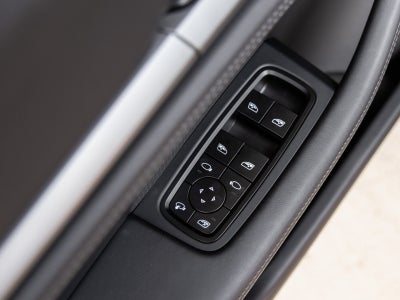 2025 Porsche Taycan 4 Taycan 4