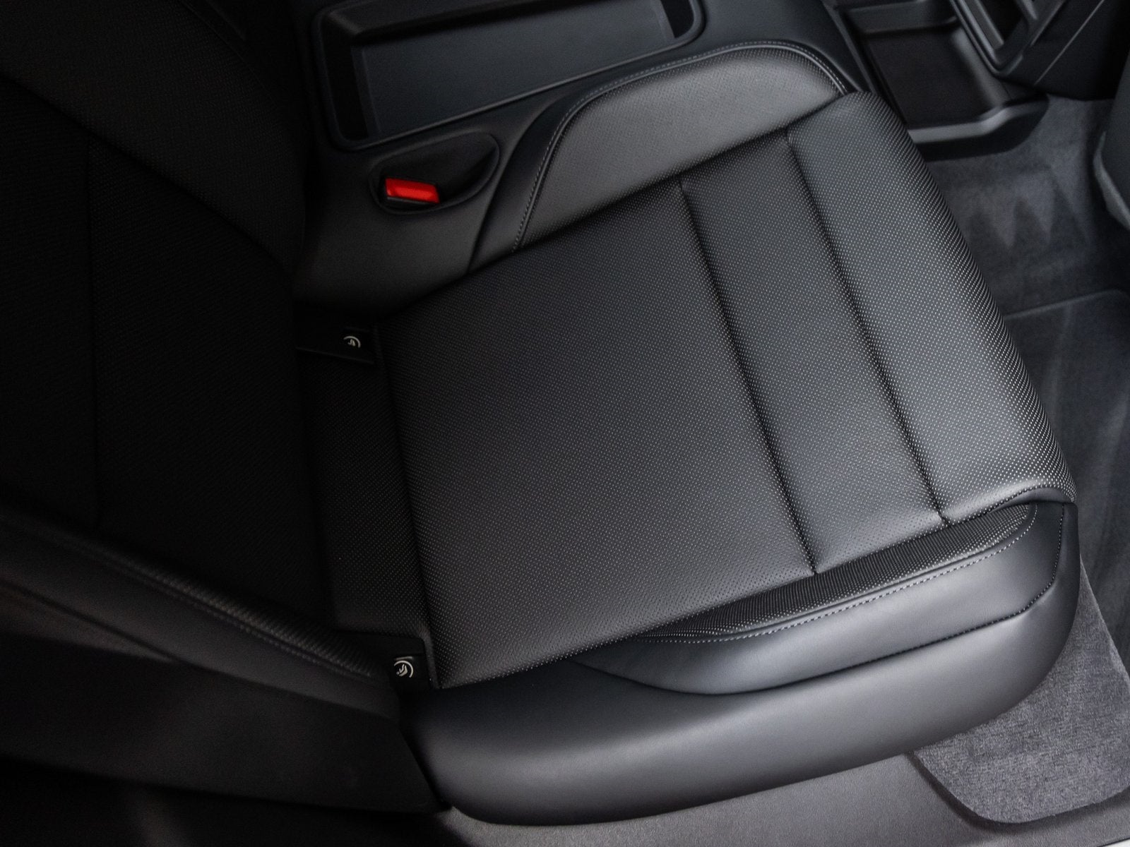 2025 Porsche Taycan 4 Taycan 4