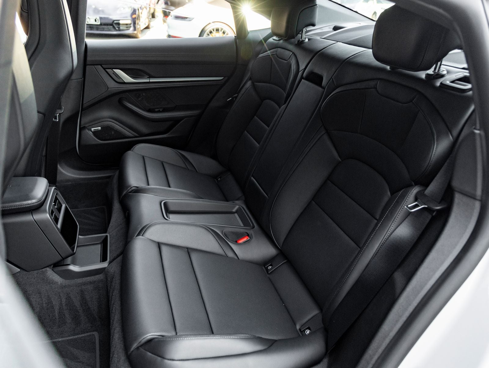 2026 Porsche Taycan 4