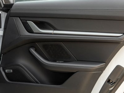 2026 Porsche Taycan 4
