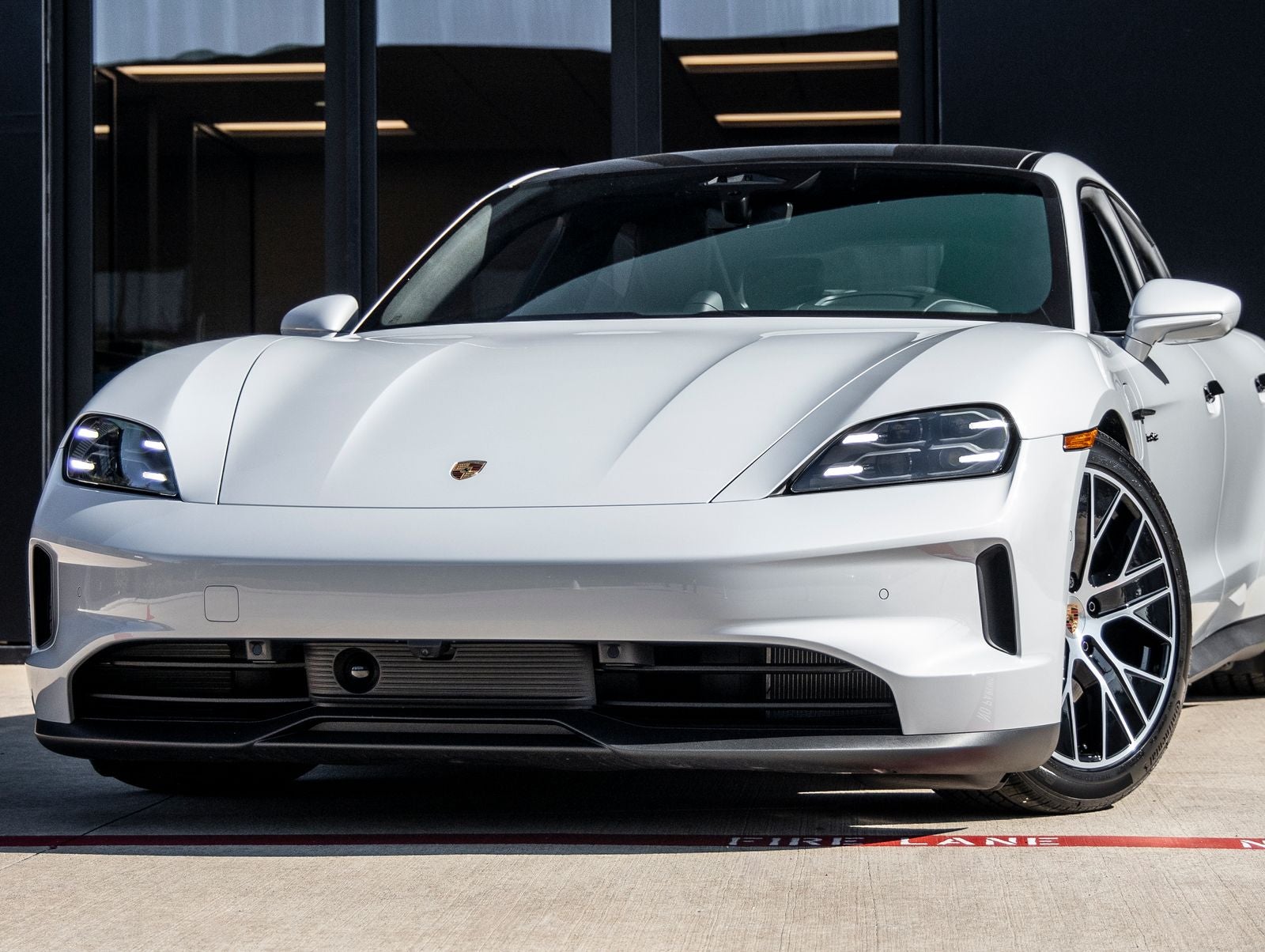 2026 Porsche Taycan 4