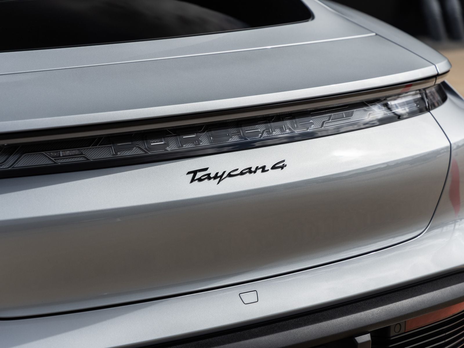 2026 Porsche Taycan 4 Black Edition