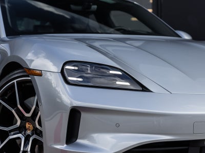 2026 Porsche Taycan 4 Black Edition
