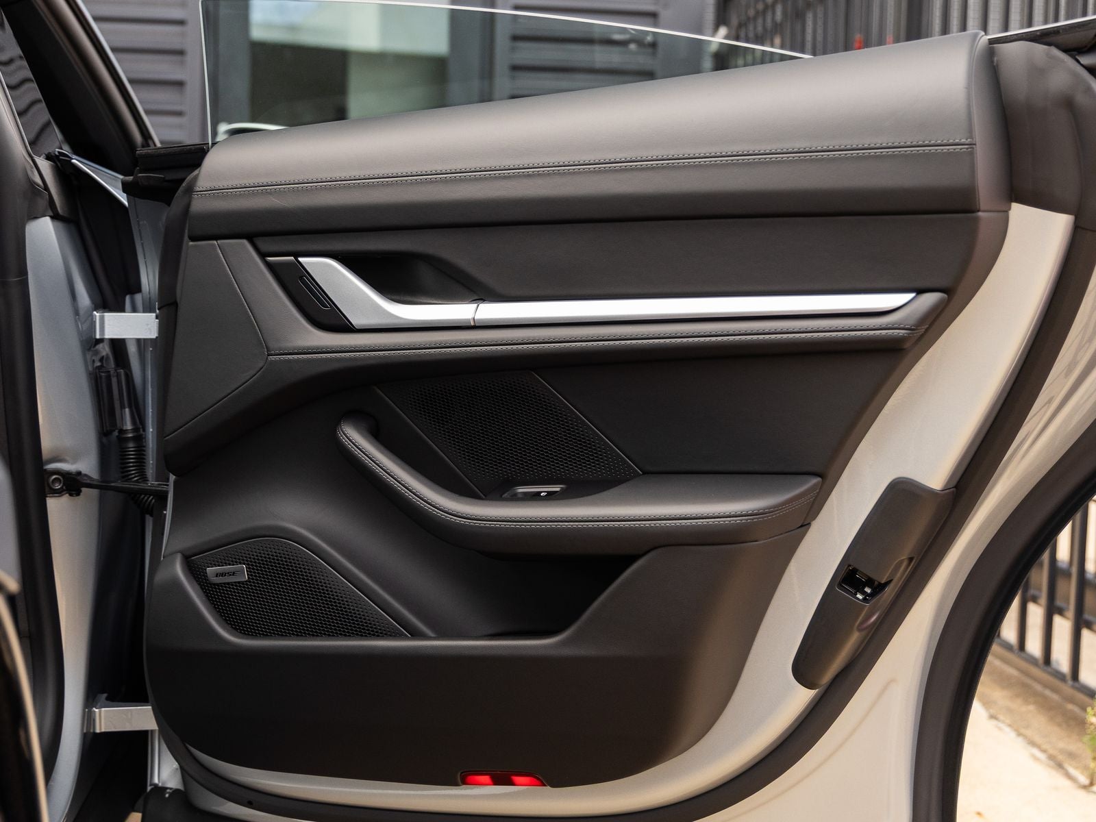 2026 Porsche Taycan 4 Black Edition