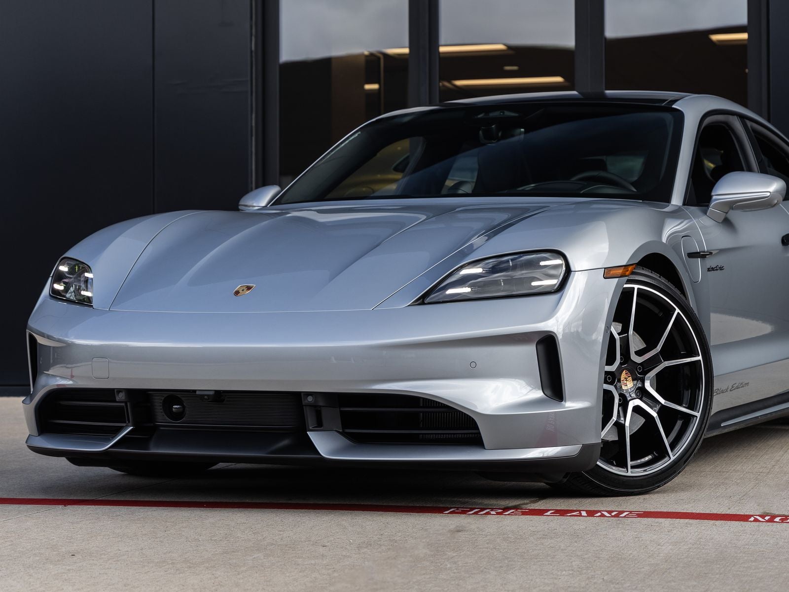 2026 Porsche Taycan 4 Black Edition