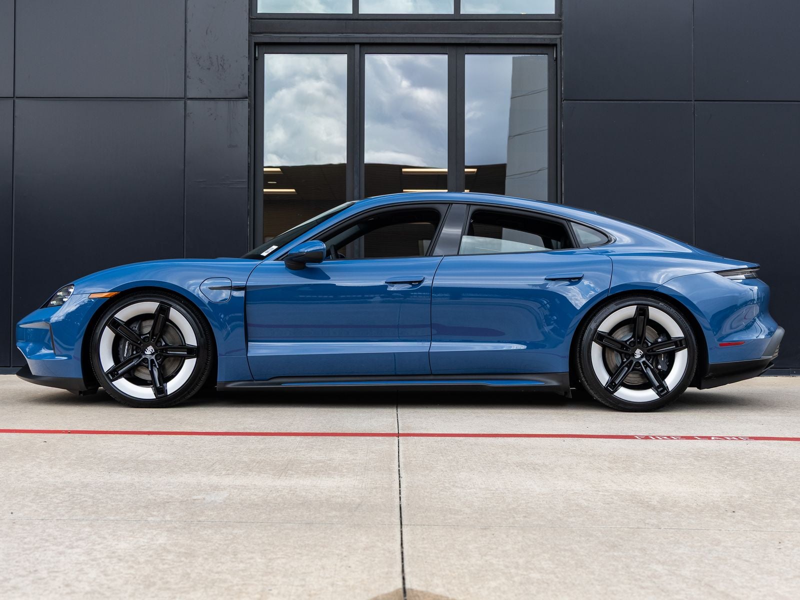 2026 Porsche Taycan Taycan 4