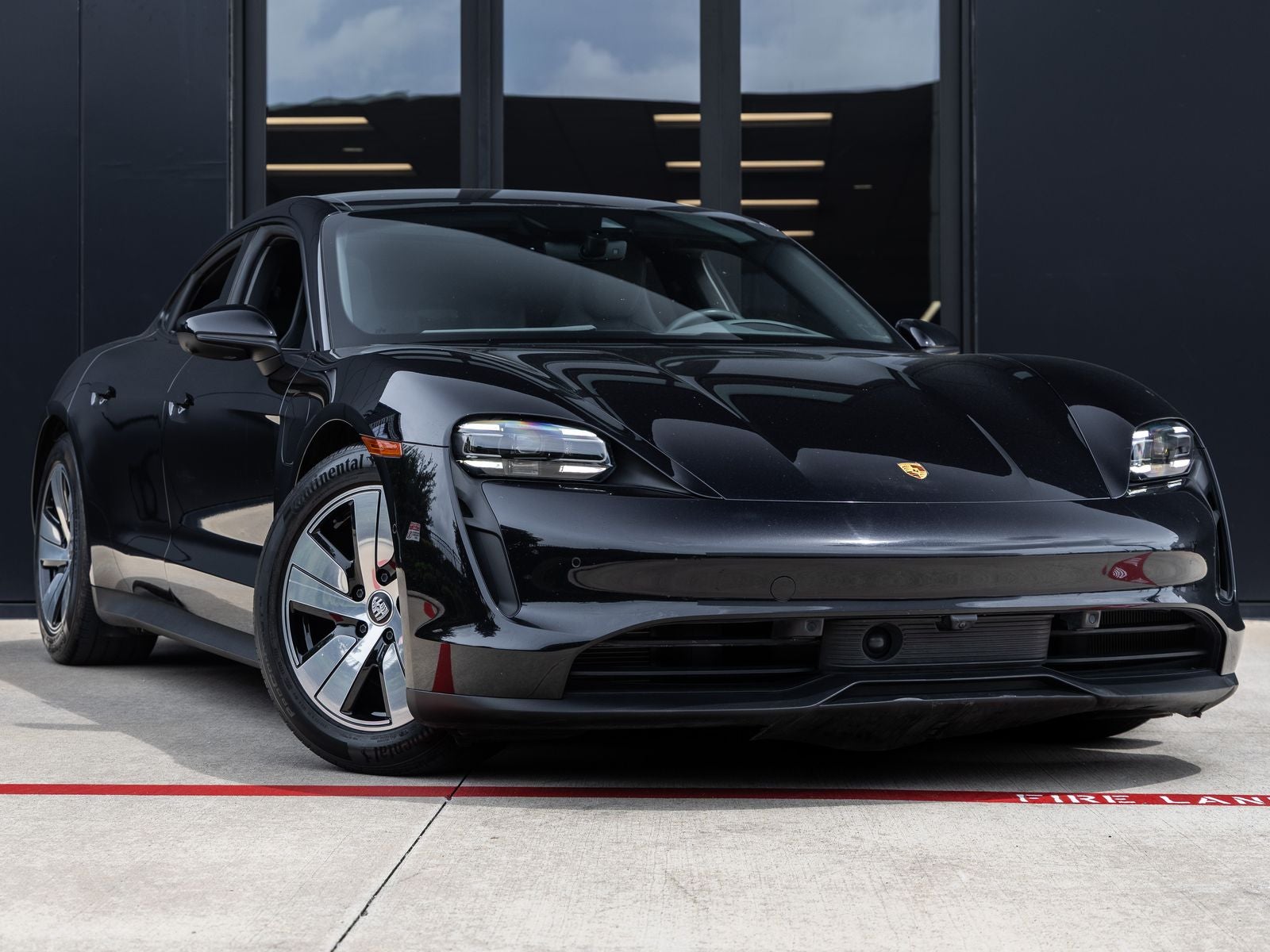 2023 Porsche Taycan Base