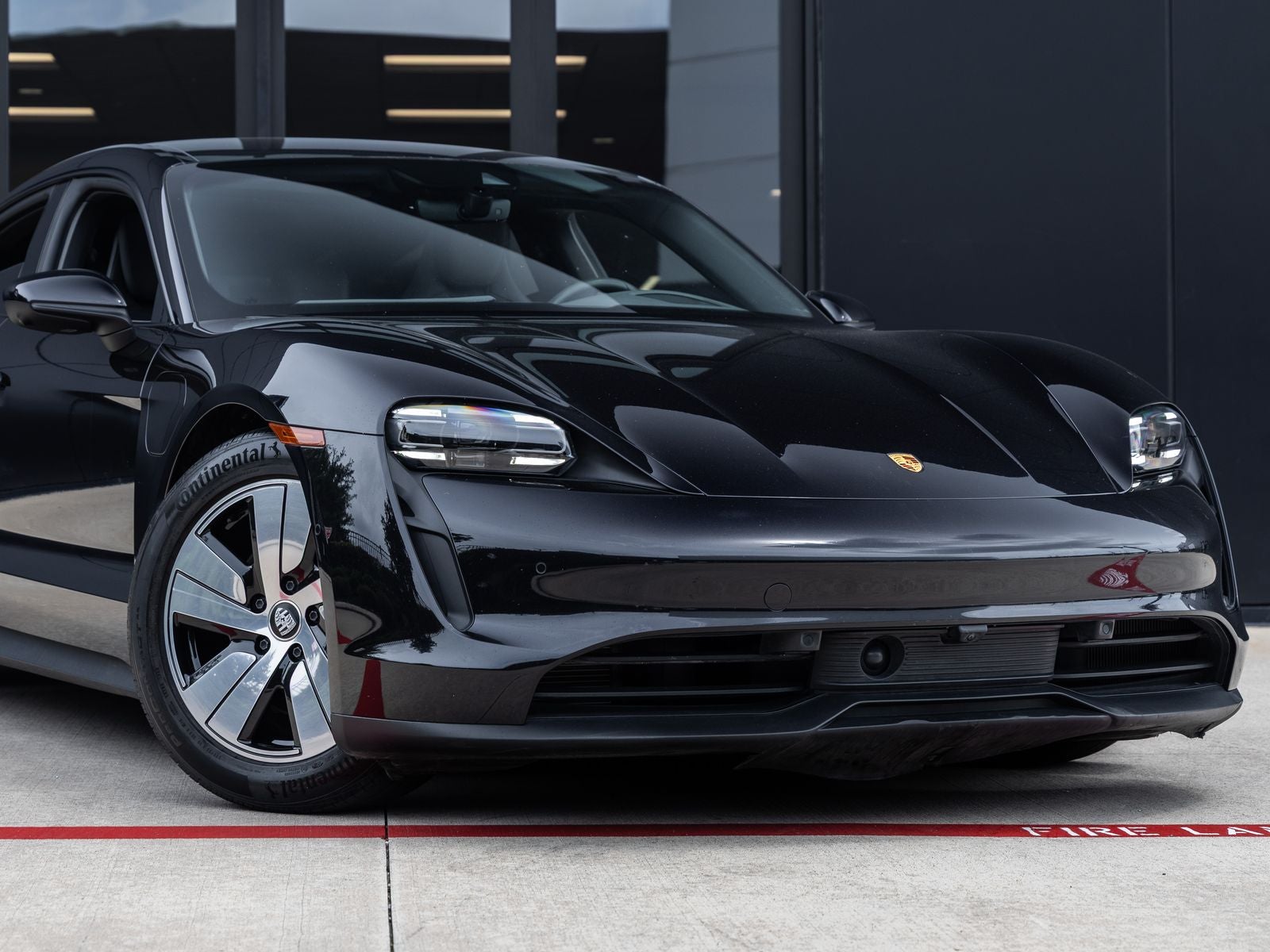 2023 Porsche Taycan Base