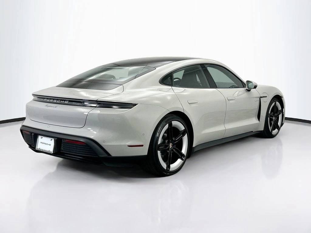 2026 Porsche Taycan 4