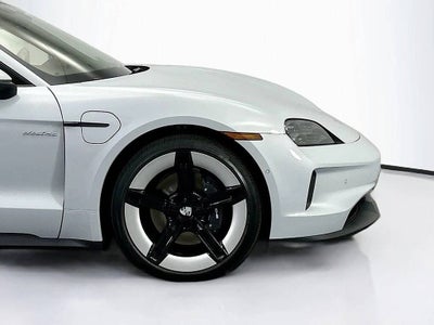 2026 Porsche Taycan 4
