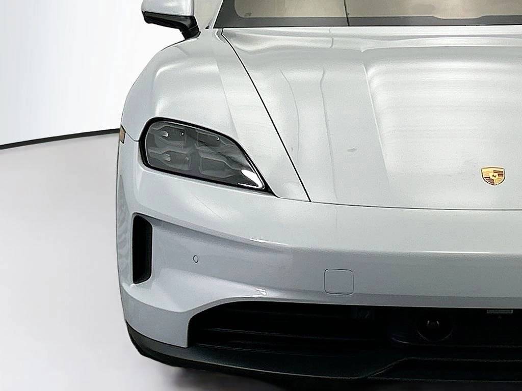 2026 Porsche Taycan 4