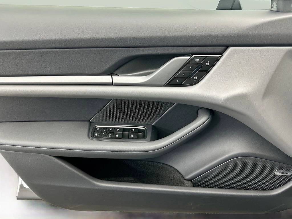2026 Porsche Taycan 4