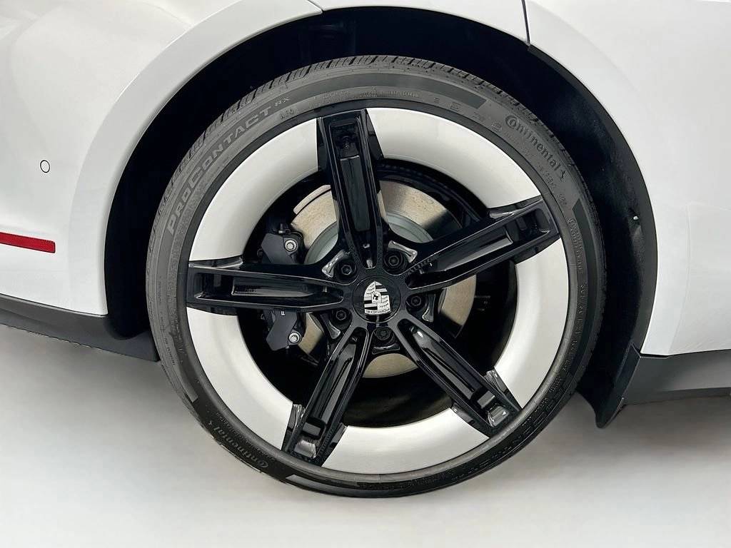 2026 Porsche Taycan 4