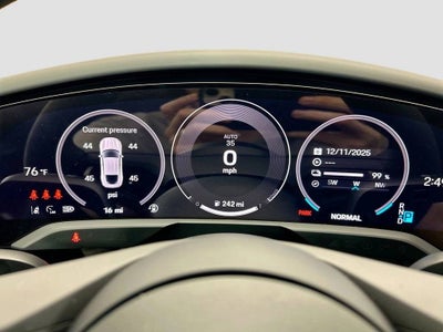2026 Porsche Taycan 4