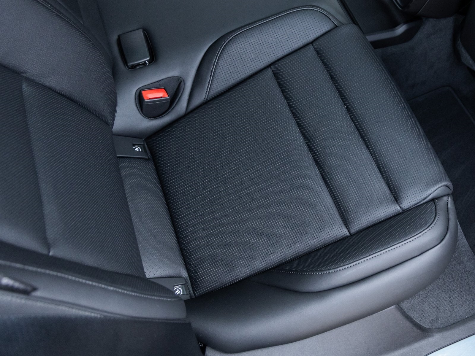 2026 Porsche Taycan 4 Taycan 4