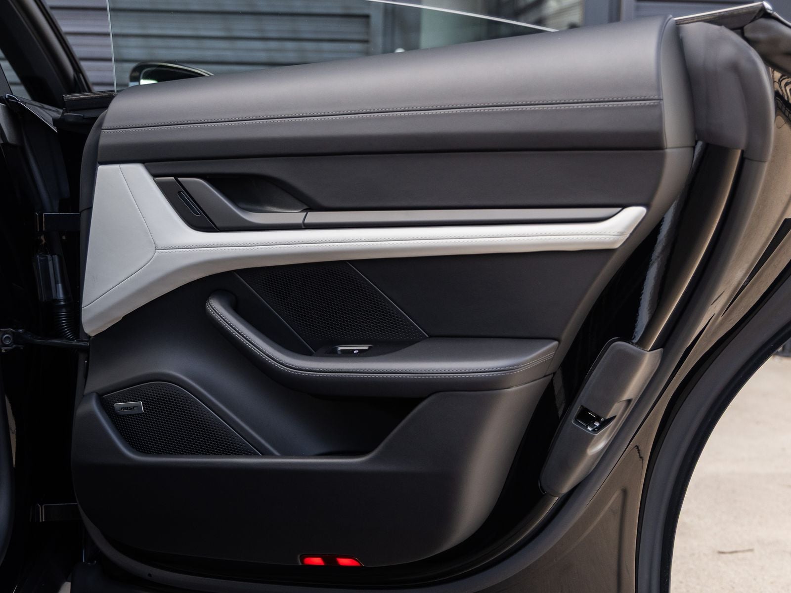 2026 Porsche Taycan Black Edition