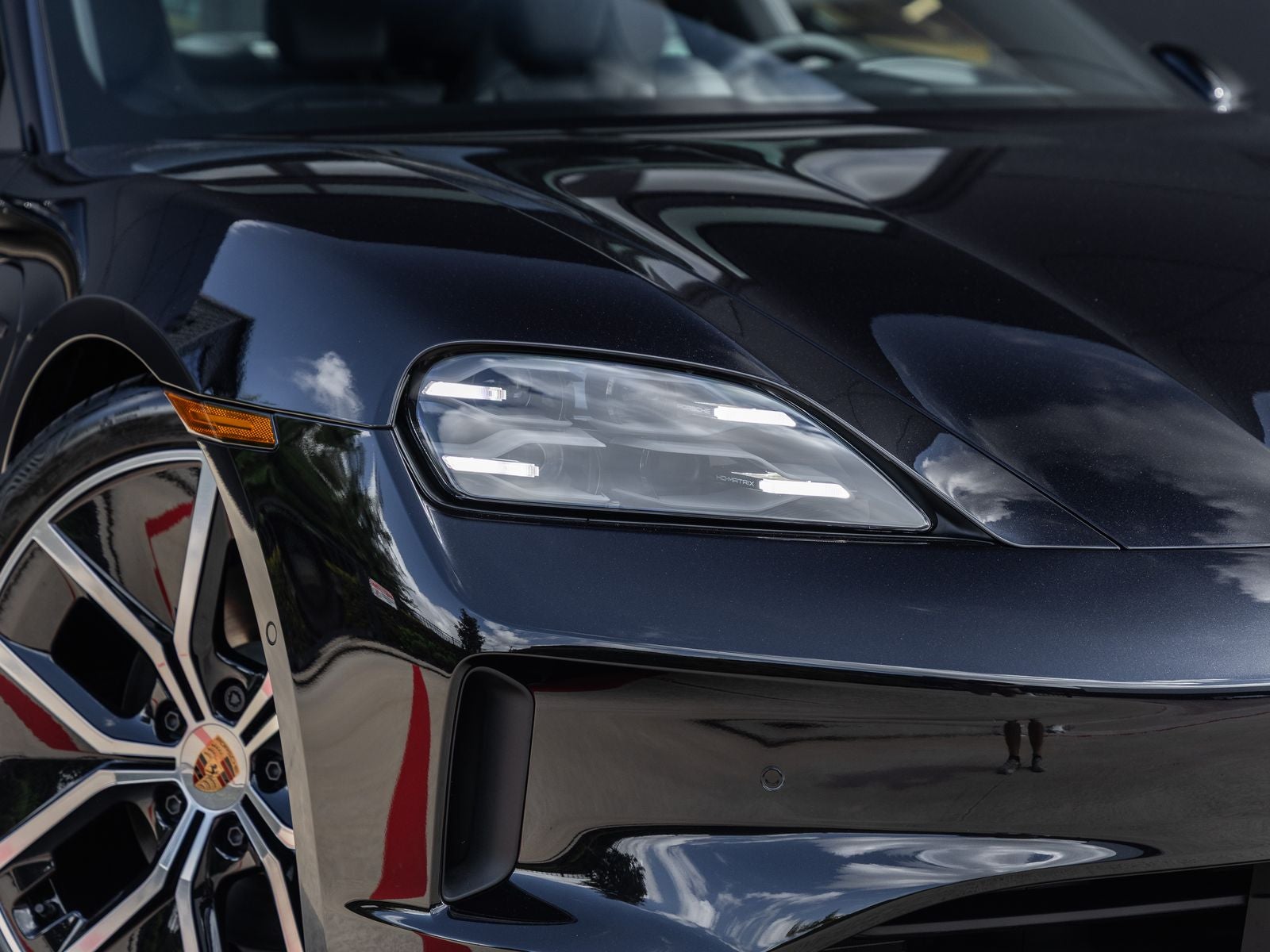 2026 Porsche Taycan Taycan Black Edition
