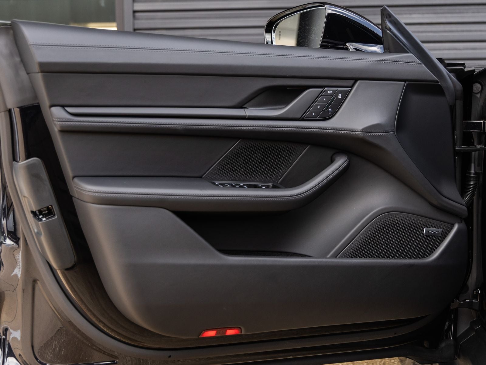2026 Porsche Taycan Taycan Black Edition