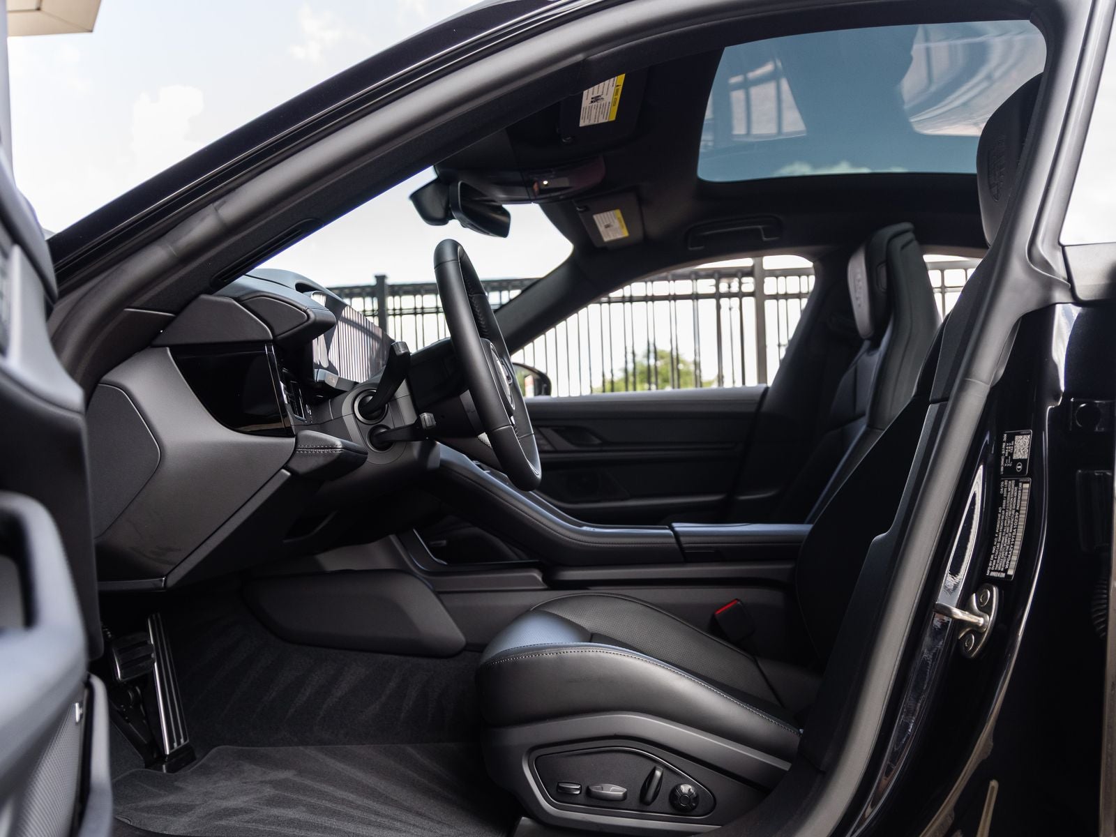 2026 Porsche Taycan Taycan Black Edition