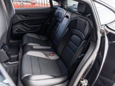 2026 Porsche Taycan Taycan Black Edition