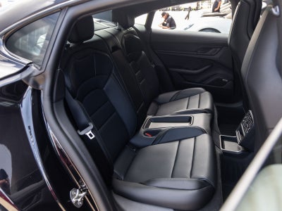 2026 Porsche Taycan Taycan Black Edition