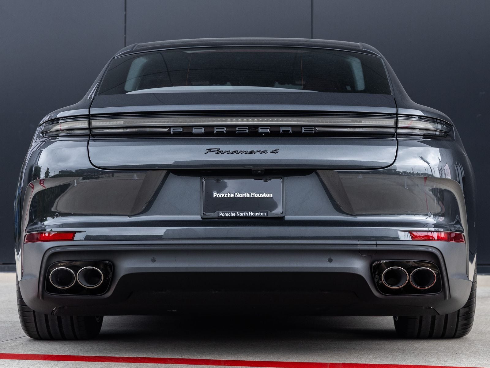 2026 Porsche Panamera 4