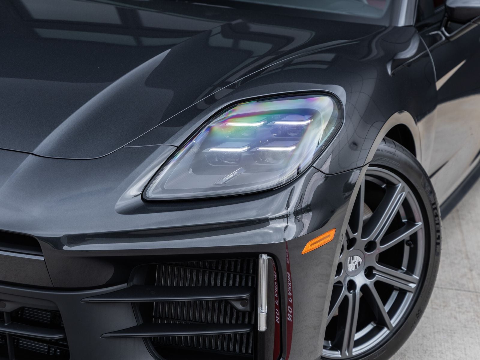 2026 Porsche Panamera 4
