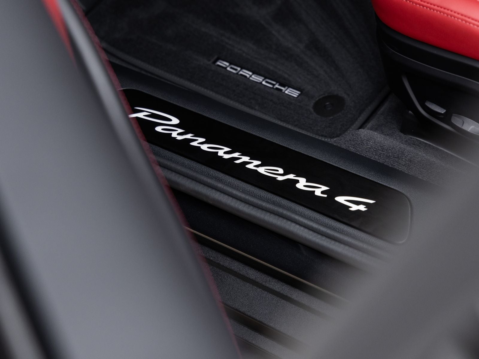 2026 Porsche Panamera 4