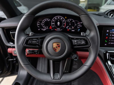 2026 Porsche Panamera 4