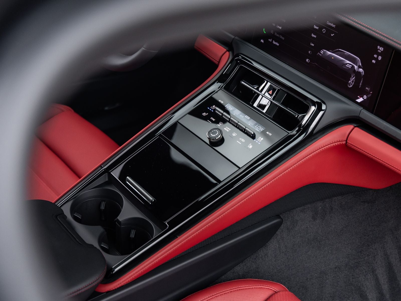 2026 Porsche Panamera 4