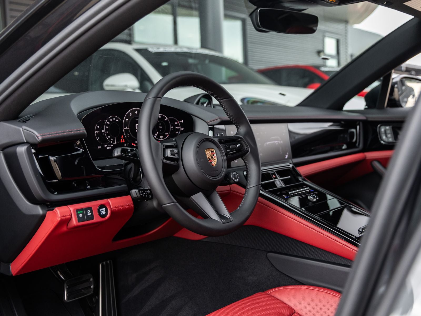 2026 Porsche Panamera 4