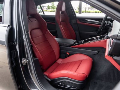 2026 Porsche Panamera 4