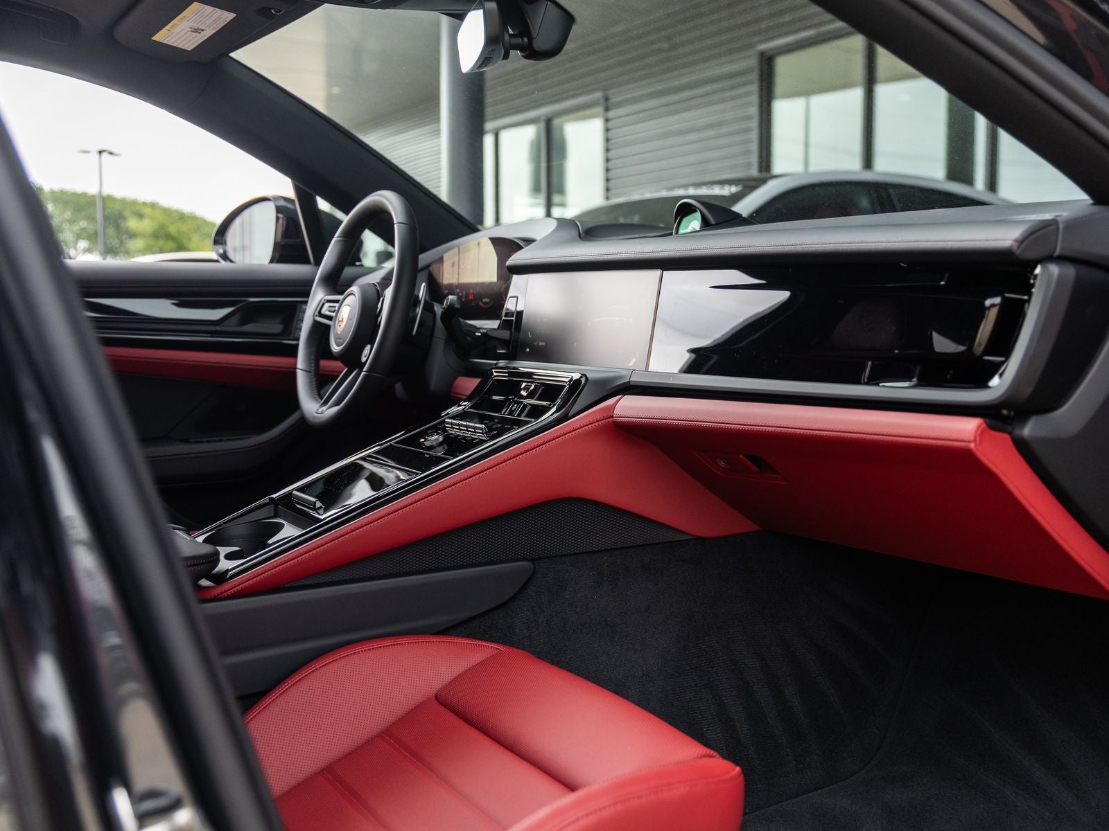 2026 Porsche Panamera 4