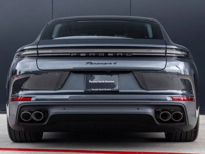 2026 Porsche Panamera 4