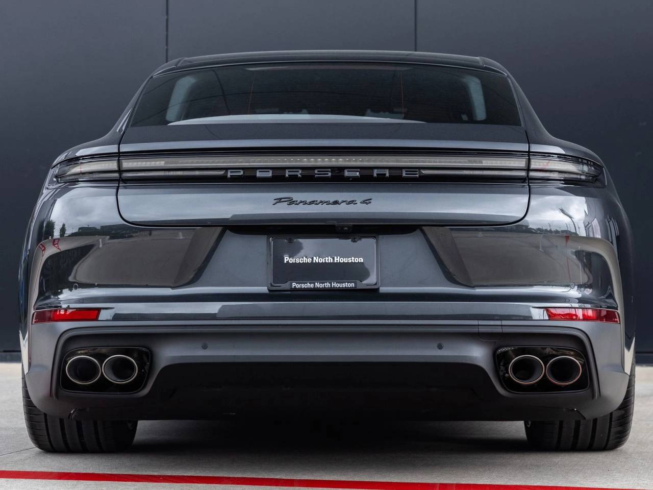 2026 Porsche Panamera 4