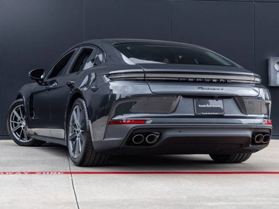 2026 Porsche Panamera 4