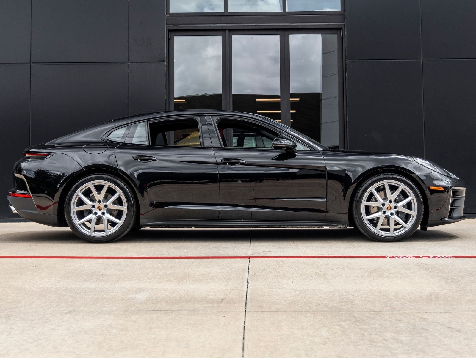 2026 Porsche Panamera Base
