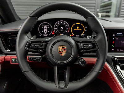 2026 Porsche Panamera Base