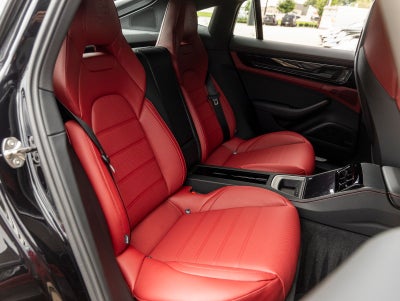 2026 Porsche Panamera Base