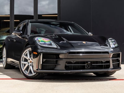 2026 Porsche Panamera Base